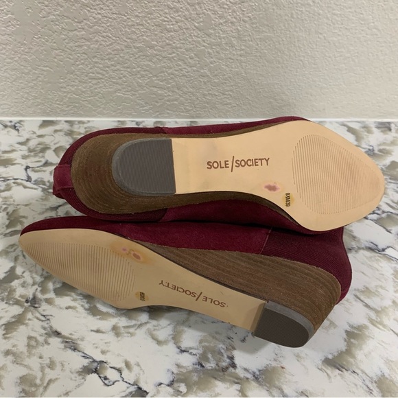 NEW Sole Society Women Suede burgundy maroonn Ankle Bootie Sz. 8.5 - Picture 5 of 9